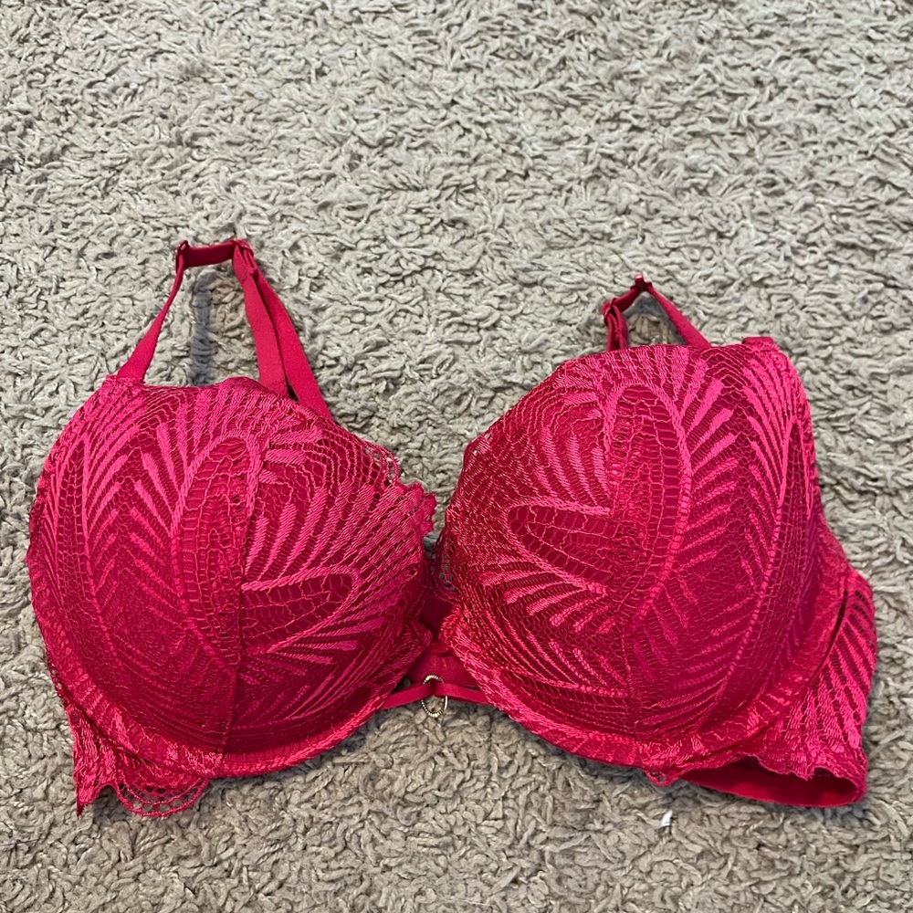 La Senza 32C Beyond Sexy bra hardly worn